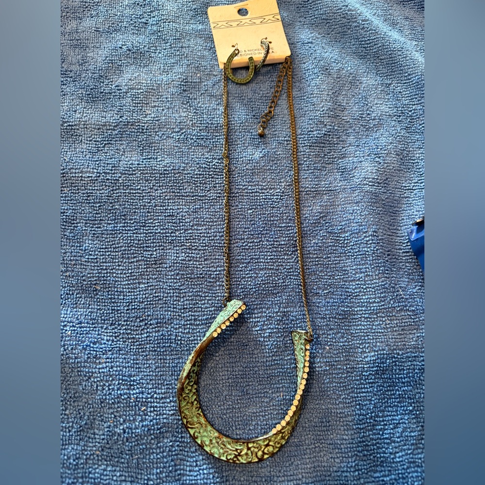 Western Necklace with Earrings